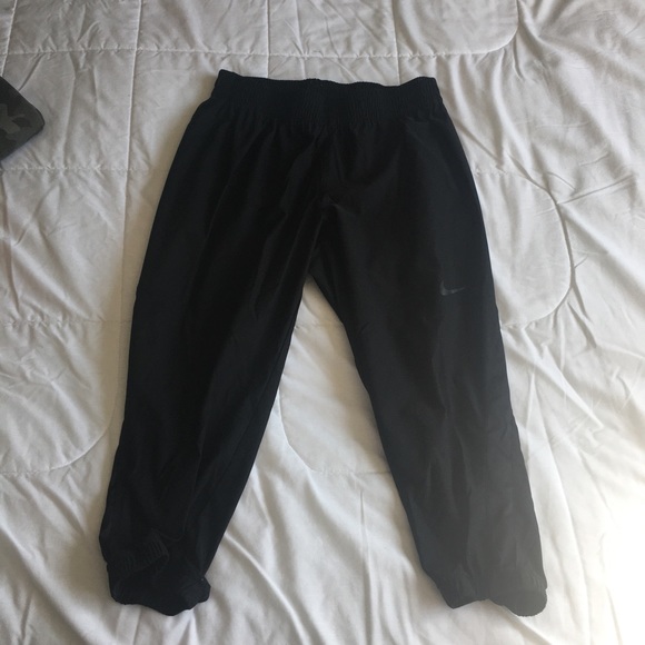 Nike joggers - Picture 2 of 2